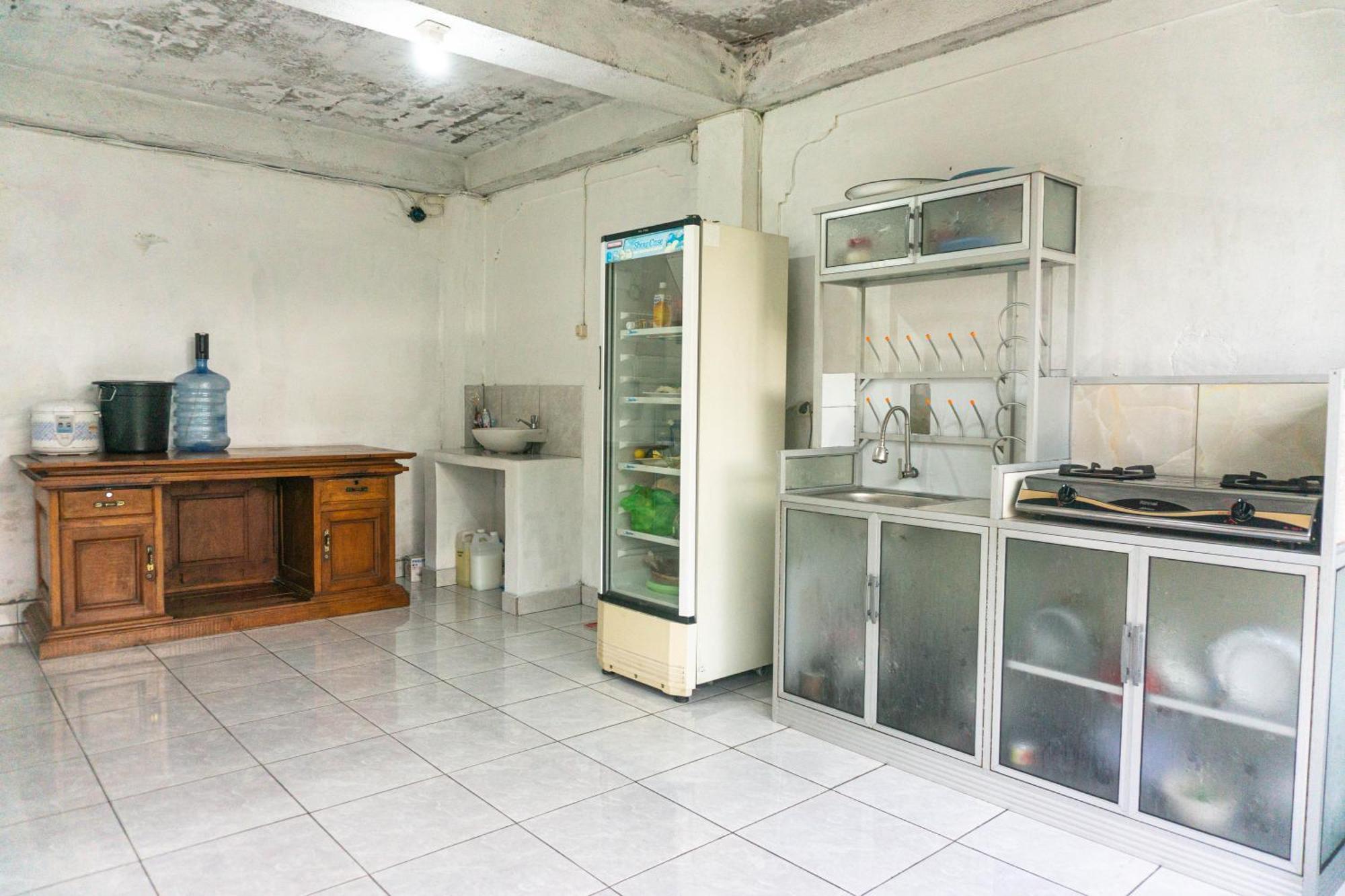 Srinadi Guest House Lovina ภายนอก รูปภาพ